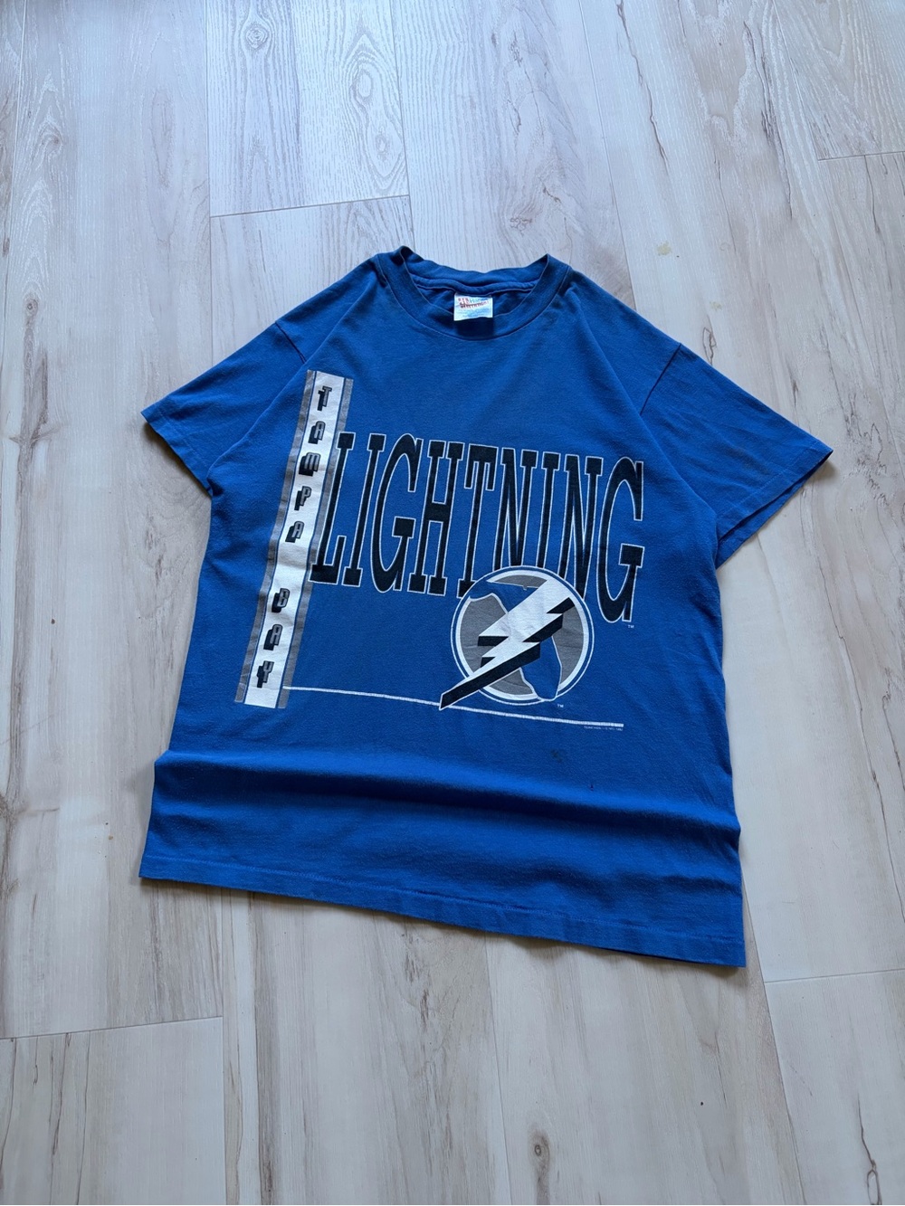 Vintage 1992 Tampa Bay Lightning NHL Graphic Tee Single Stitch